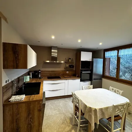 Maison Casabert Feriehus *